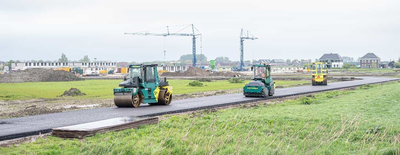Emissieloos aangelegde vezelversterkte bouwweg bij nieuwbouwproject Tuindersweijde in Obdam, aangelegd op een zandbed